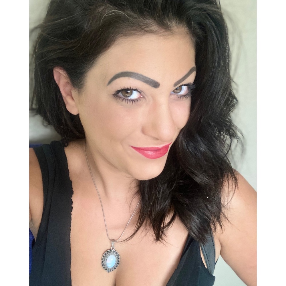 Meet your Posher, Jackie